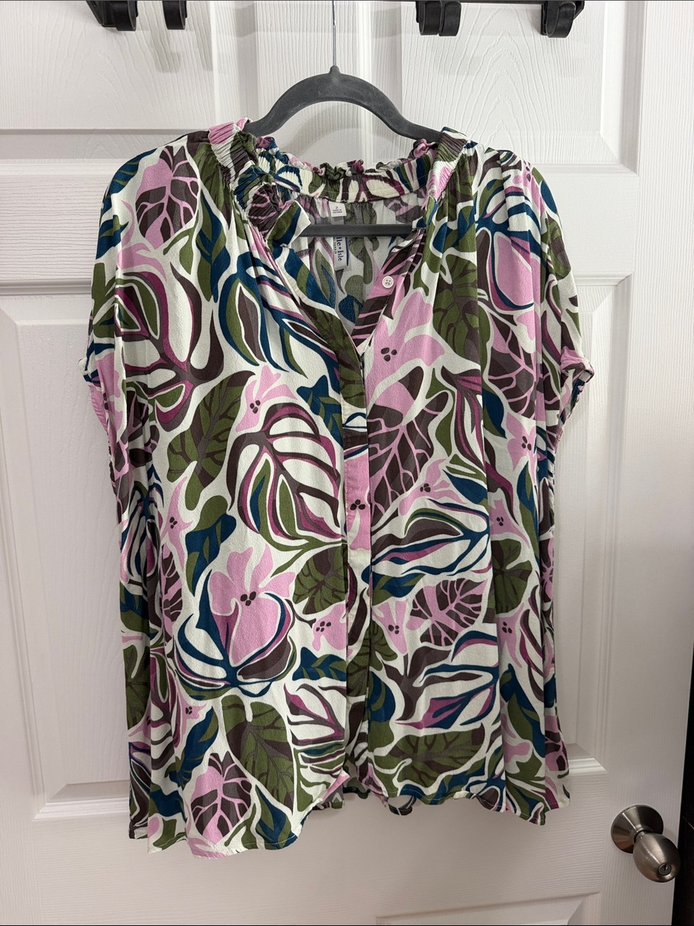 torrid purple floral Belle Isle Short-Sleeve Blouse size 2